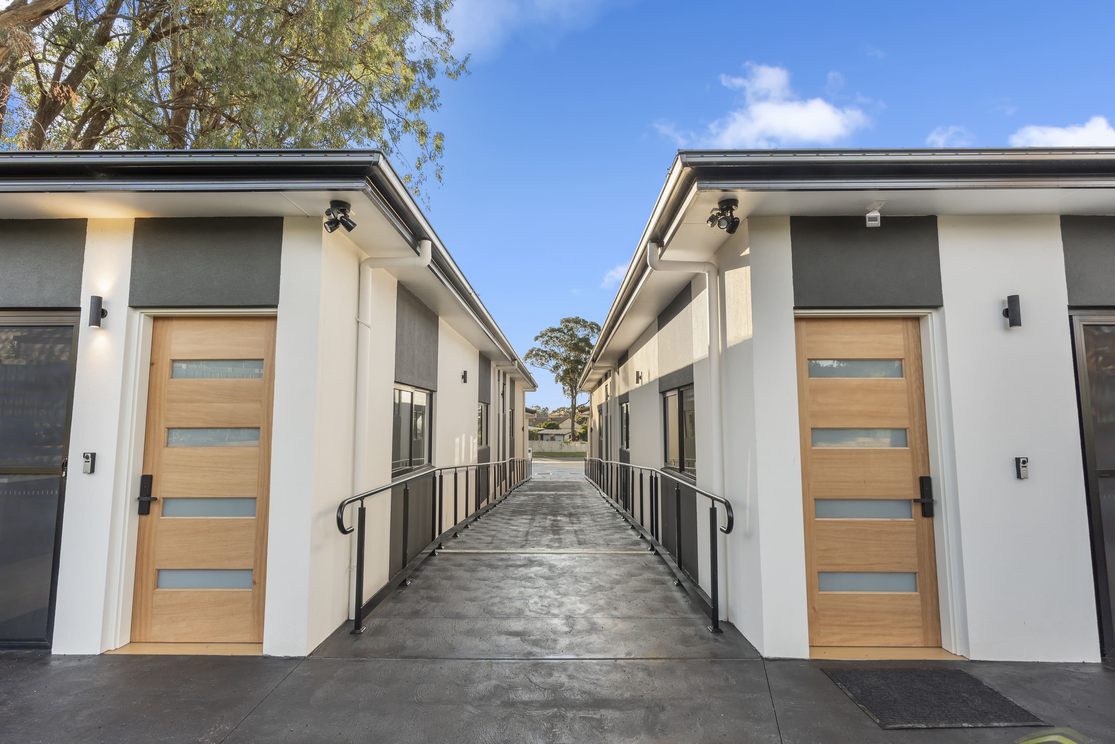 Duckmallois Avenue backyard