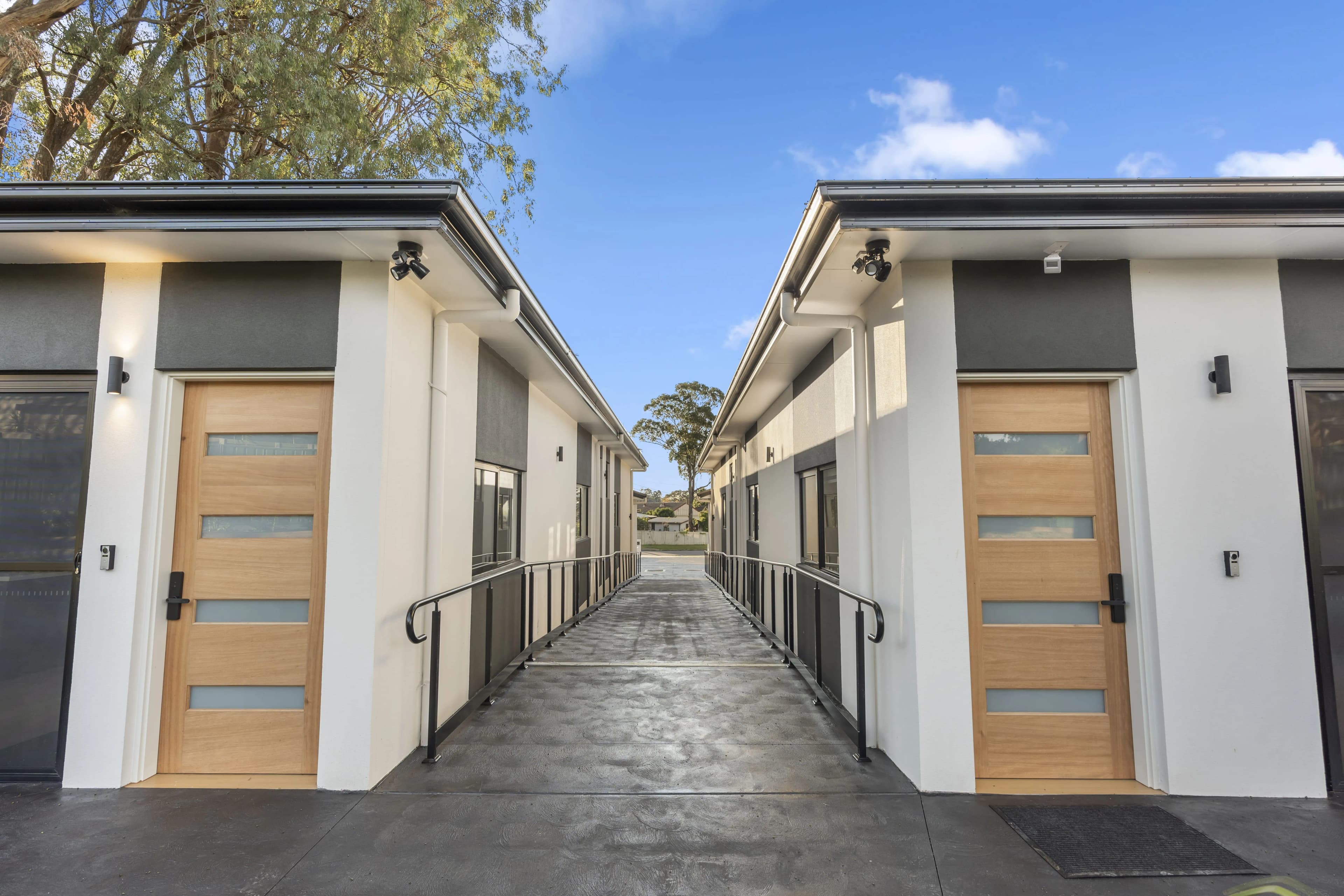 Duckmallois Avenue backyard