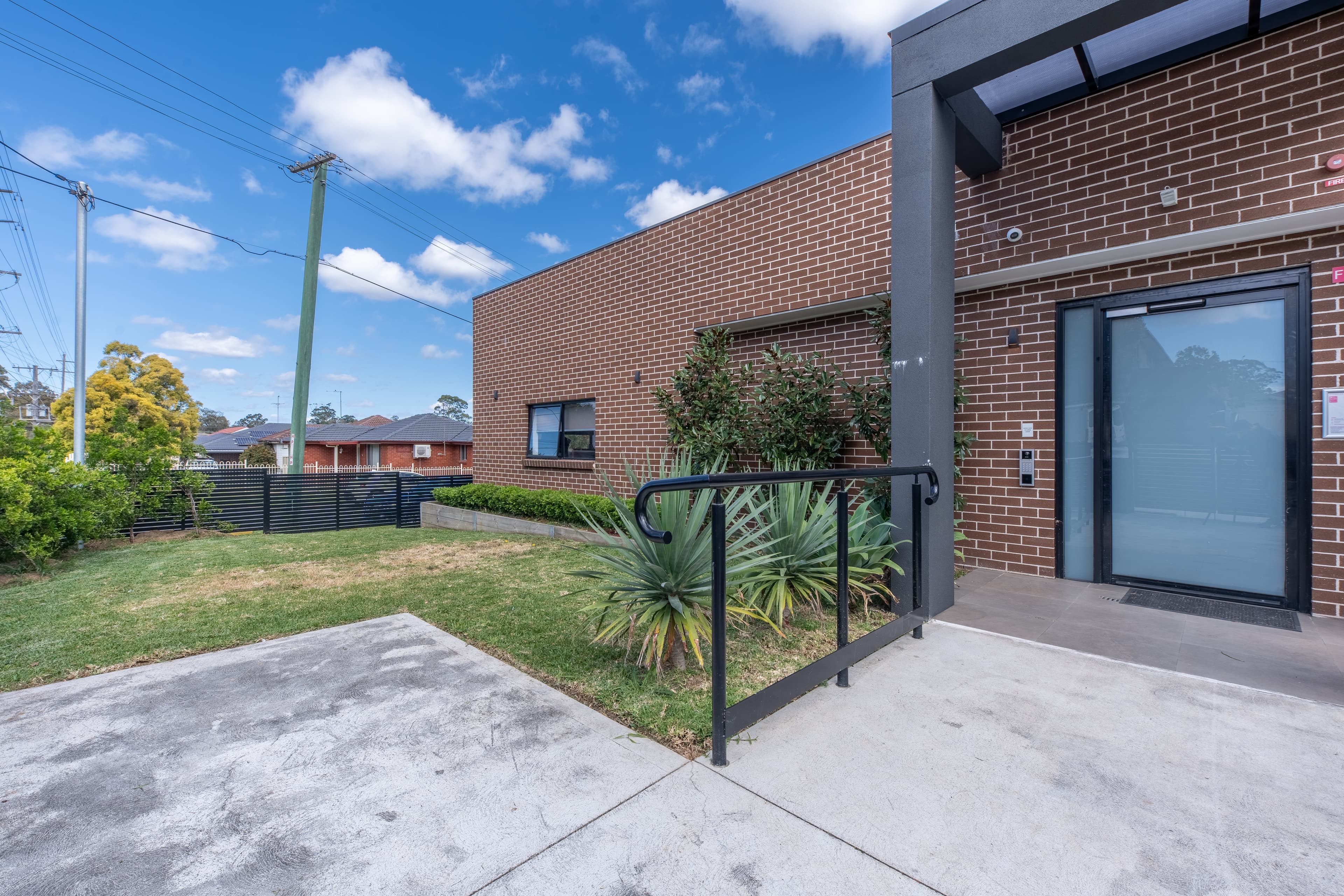Reservoir Road entrance