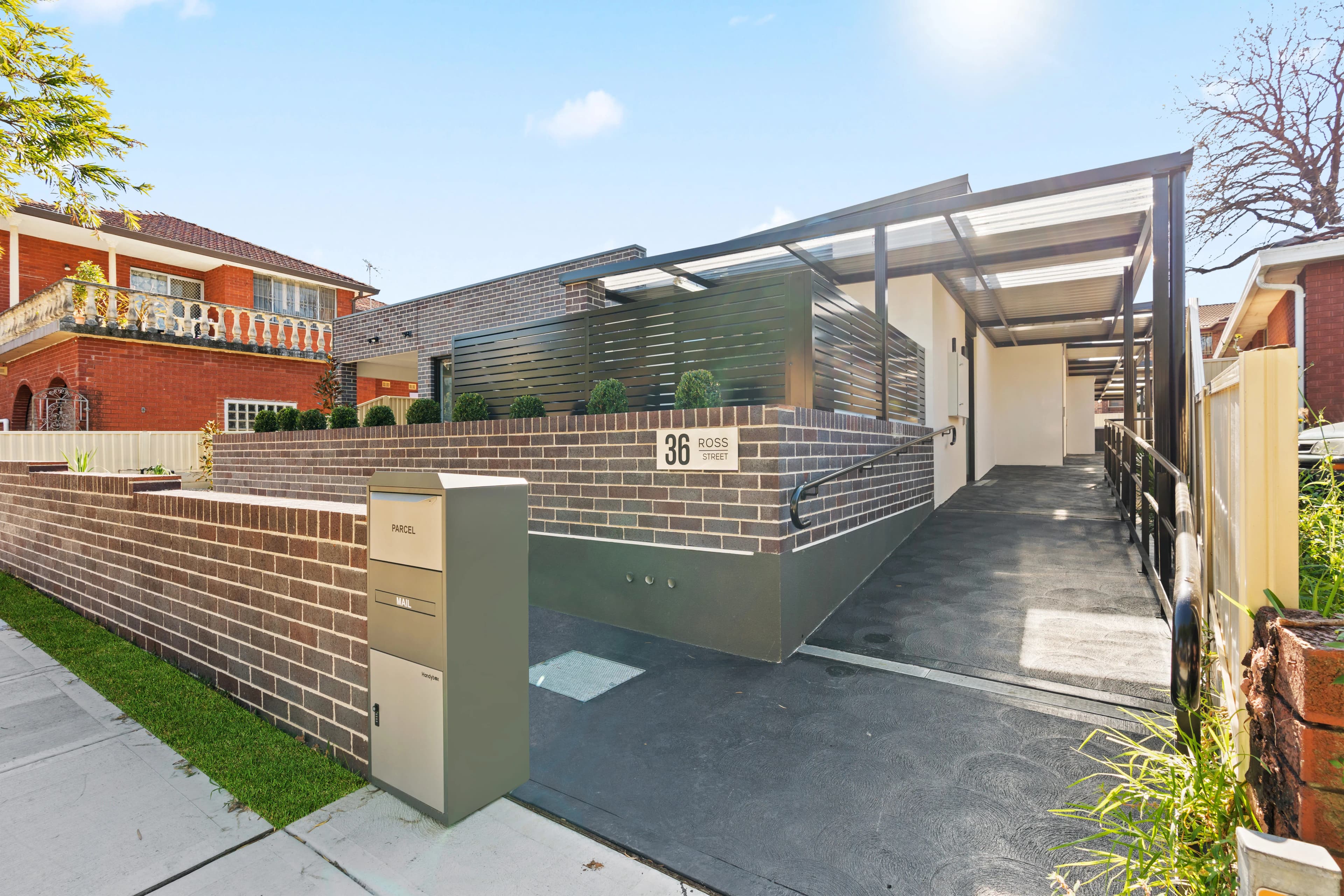 Ross Street entrance